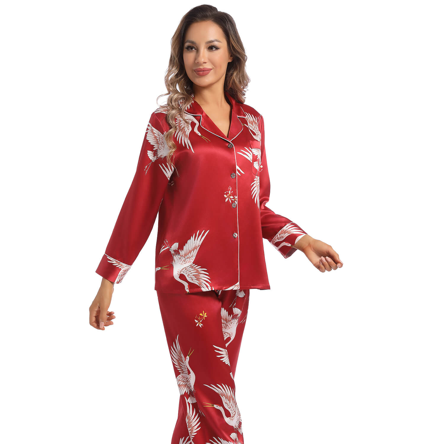 Roter Seidenpyjama