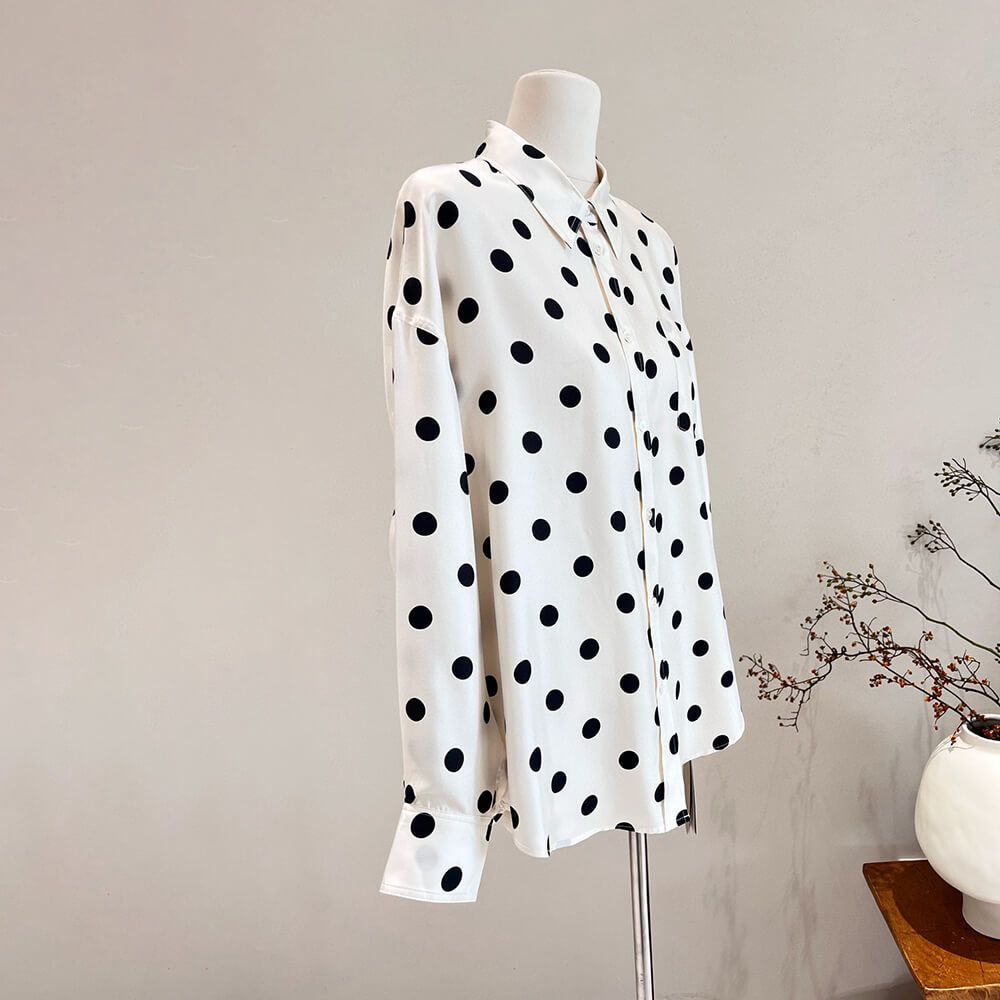 Frauen Langarm Seidenhemd Polka Punktknopf Seidenbluse