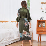 Lange Kimono-Robe aus 100 % Maulbeerseide mit Ombre-Blumendruck für Damen