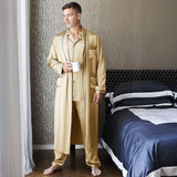 Langes Herren-Pyjama- und Roben-Set aus Seide für Männer. Pyjama-Set aus Seidenrobe in voller Länge