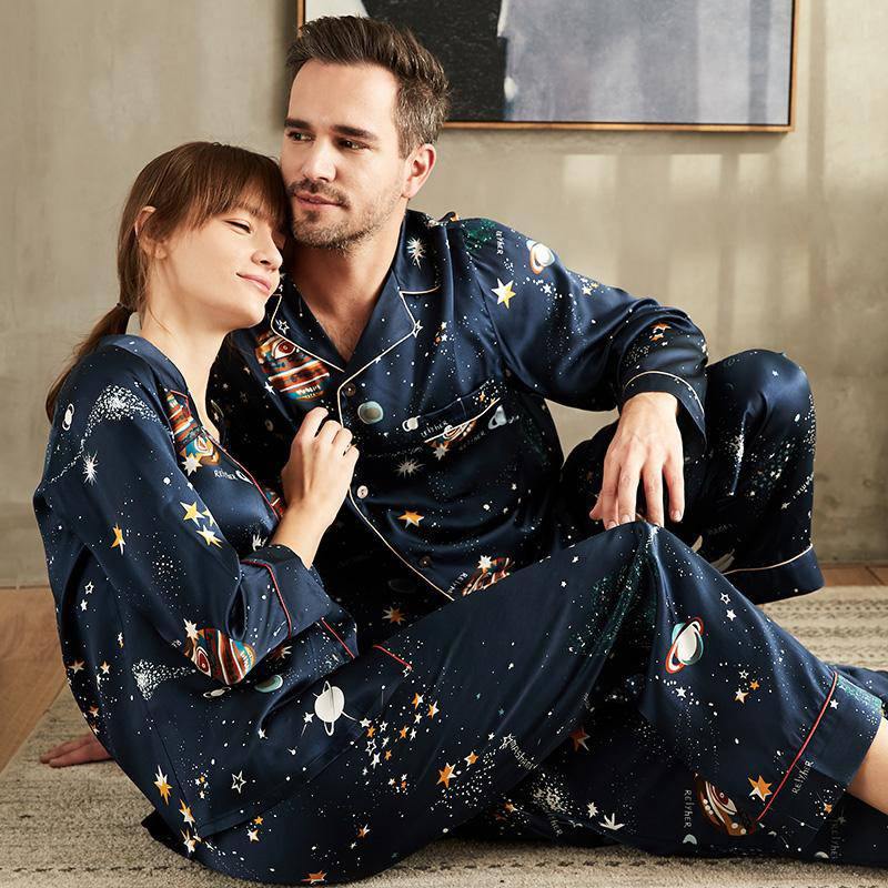 Lange, bedruckte Seidenpyjamas, Seidenpyjama-Sets für Paare